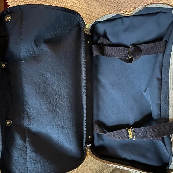 Vintage French Luggage Carry on suitcase tapestry - Picture 9 of 11